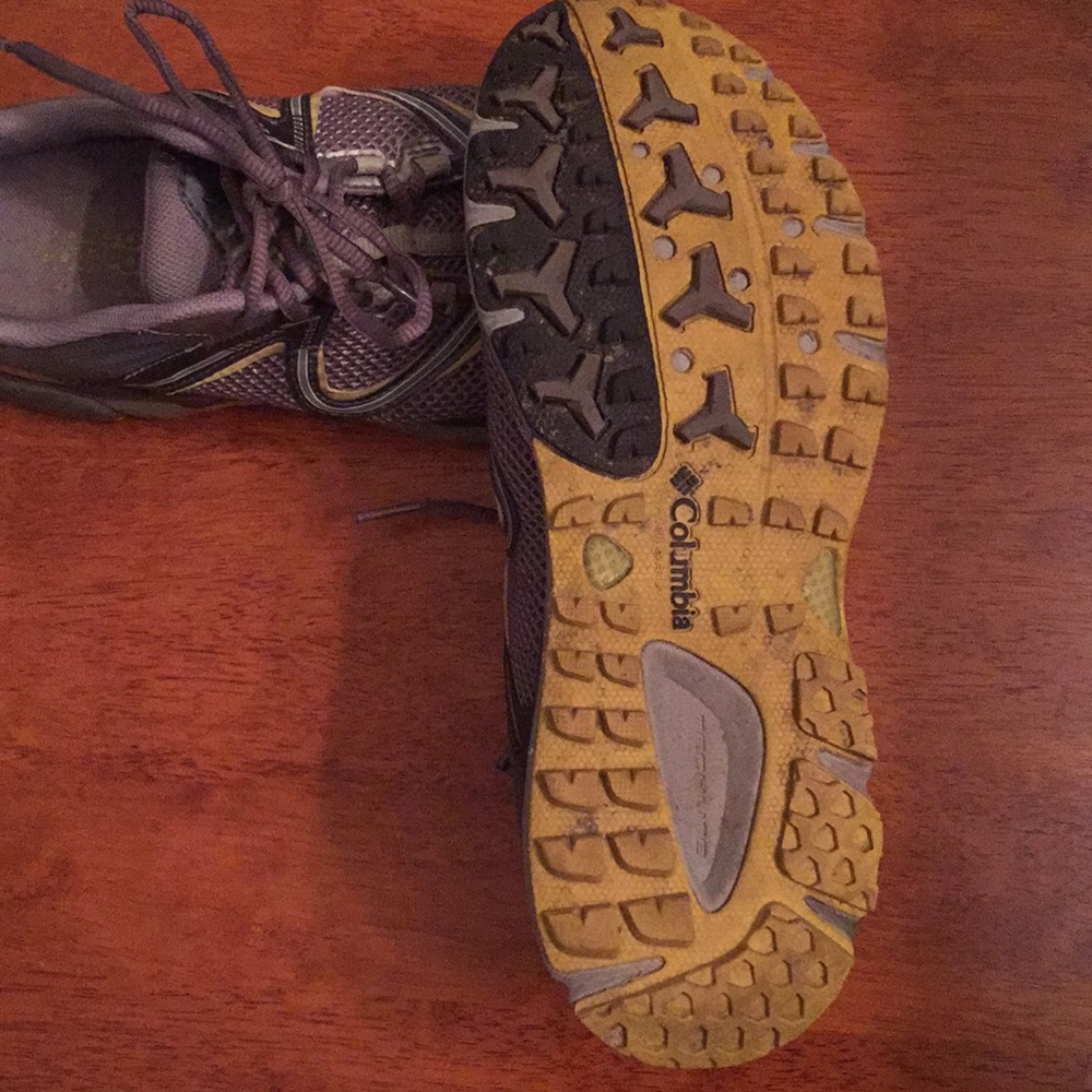 Columbia Techlite Only Worn Twice! - image 3